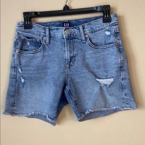GAP 5” Distressed Denim Shorts